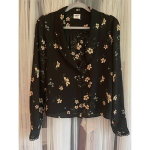 Aritzia Blouse, black/floral (large)